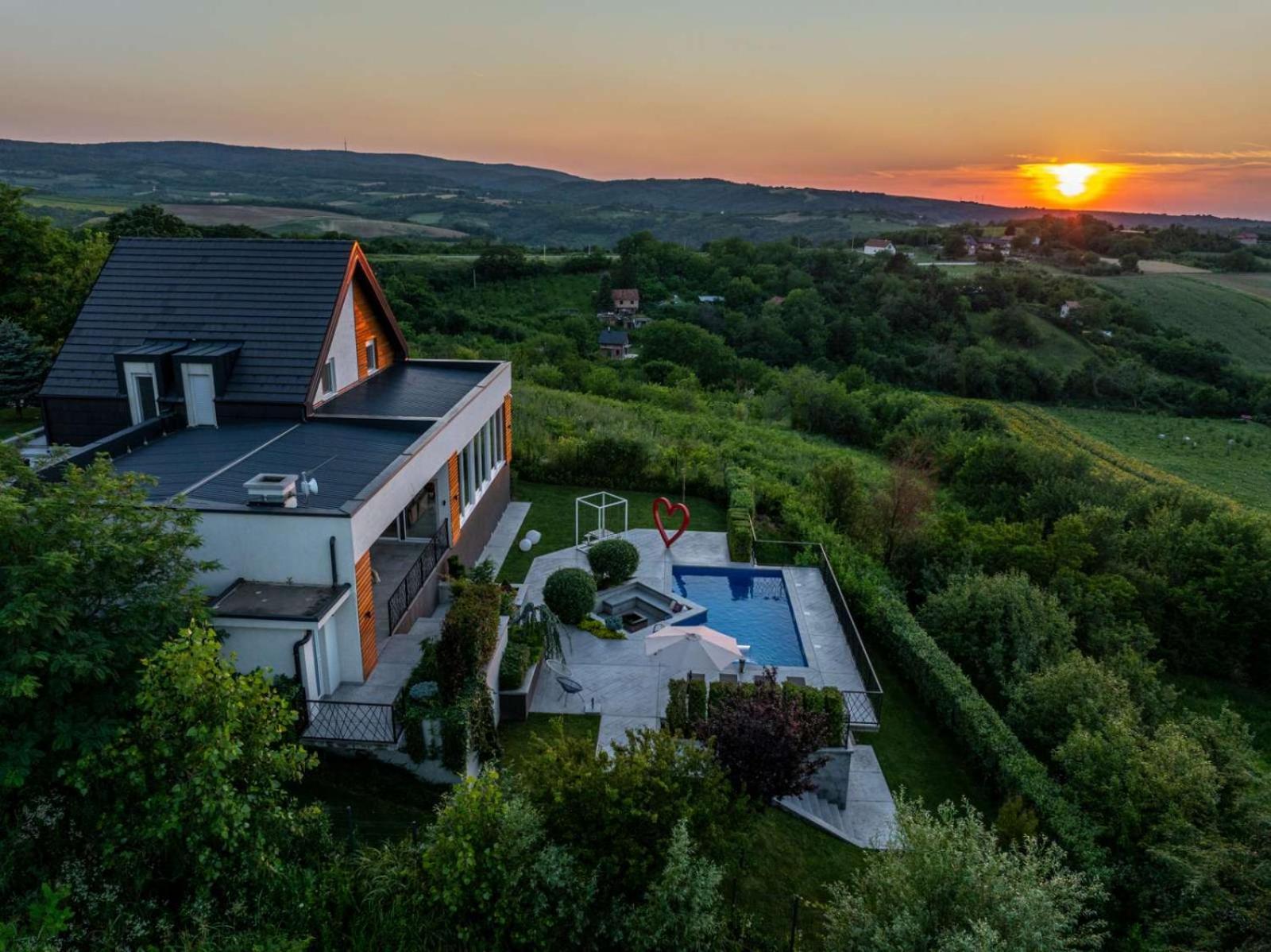 Riverside Pool Villa-Sremski Karlovci Exterior photo